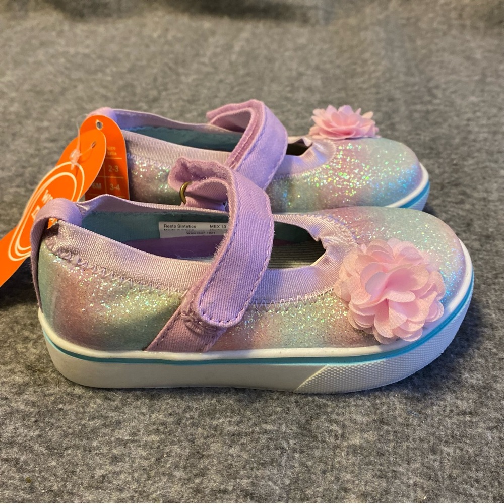 Glittery Kids‎ Shoes With Flower Accent Girls  Size 6